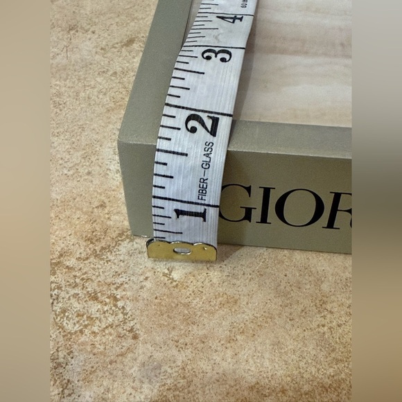 Giorgio Armani Decoration - Picture 7 of 7